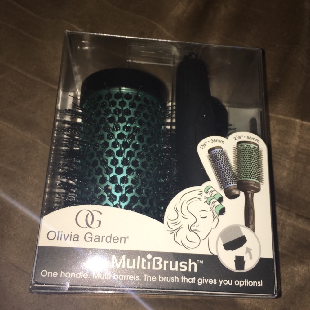 ‼️Make an offer‼️Olivia Garden Multibrush